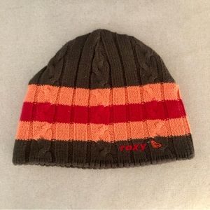 Roxy reversible beanie